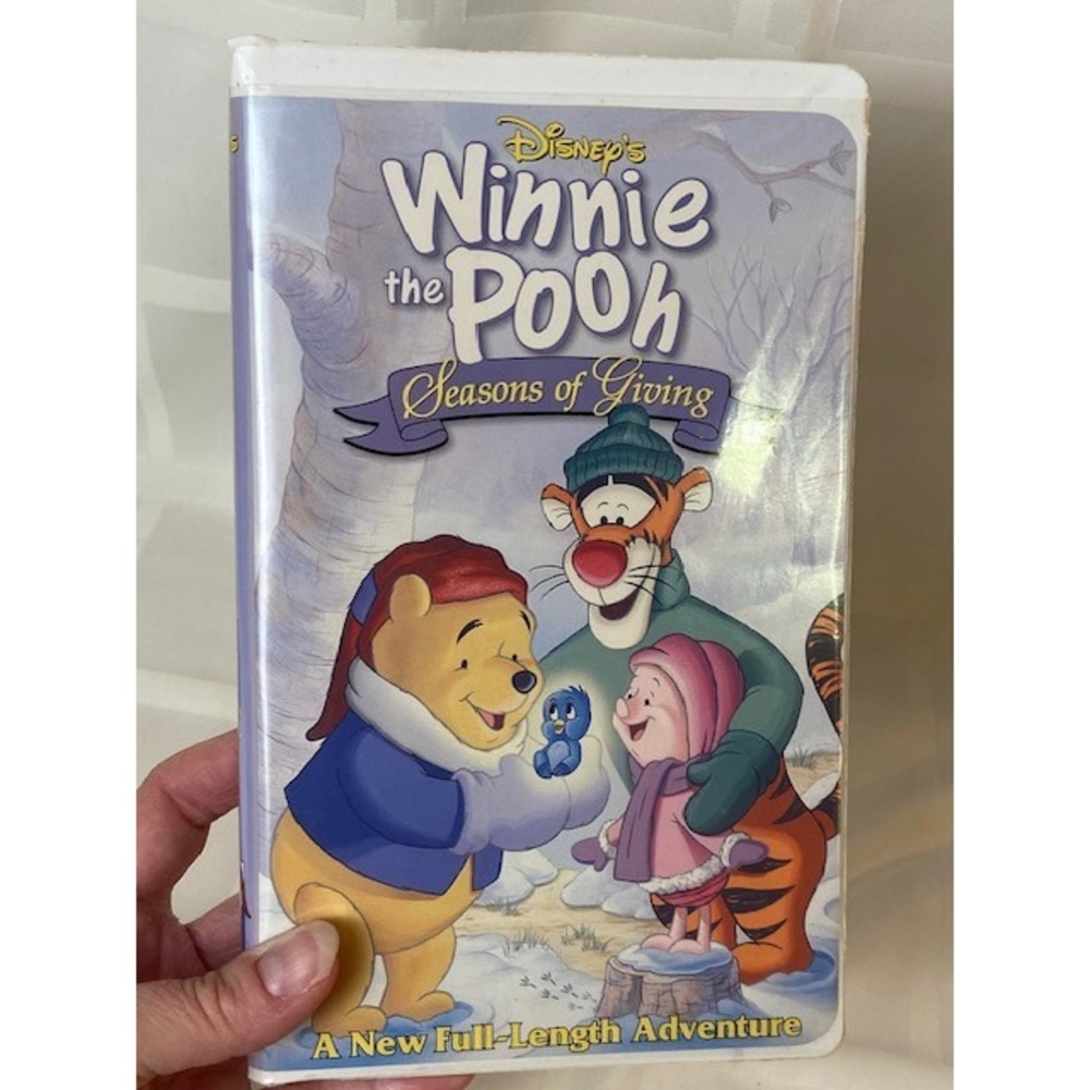 Disney Winnie the Pooh Seasons of Giving VHS 17459 Holiday Movie Clamshell Case